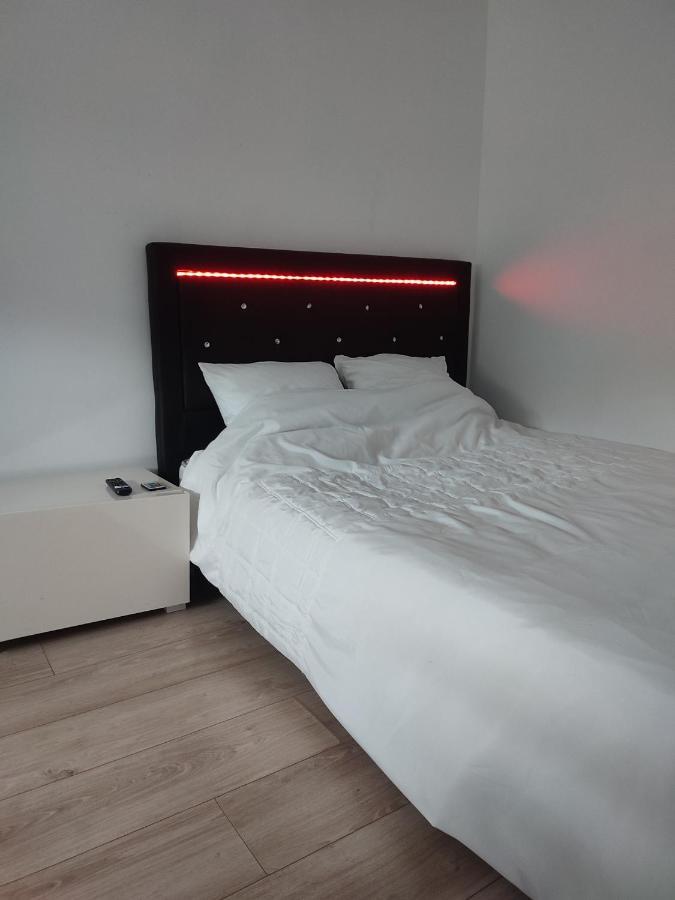 里尔Chambre Prive Dans Une Maison Avec Terrasse Et Jardin Salles De Bain Partagees公寓 外观 照片